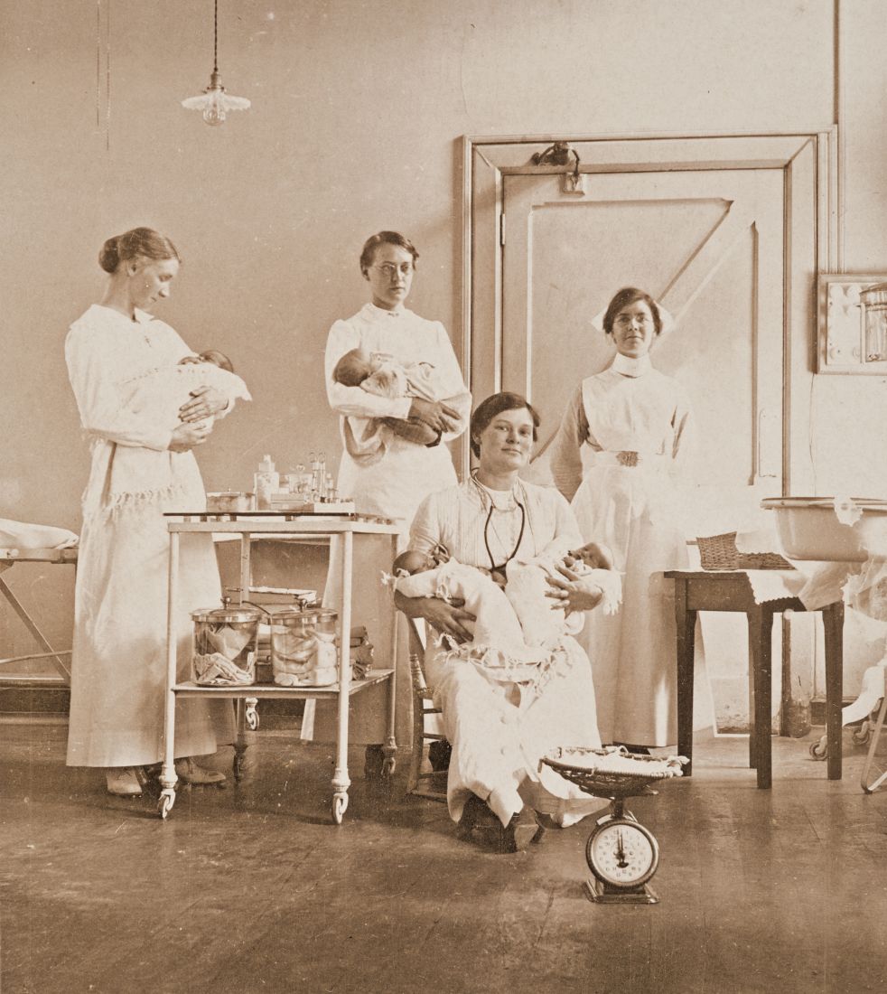 Drs Ellen Balaam, Annie Bennett and Gweneth Wisewould and a nurse at the Women’s Hospital, c. 1915
