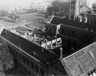 Colin Sach, View of construction of the Council Chamber Undercroft, University of Melbourne, (1970). Photo: 1985.0025.00068.