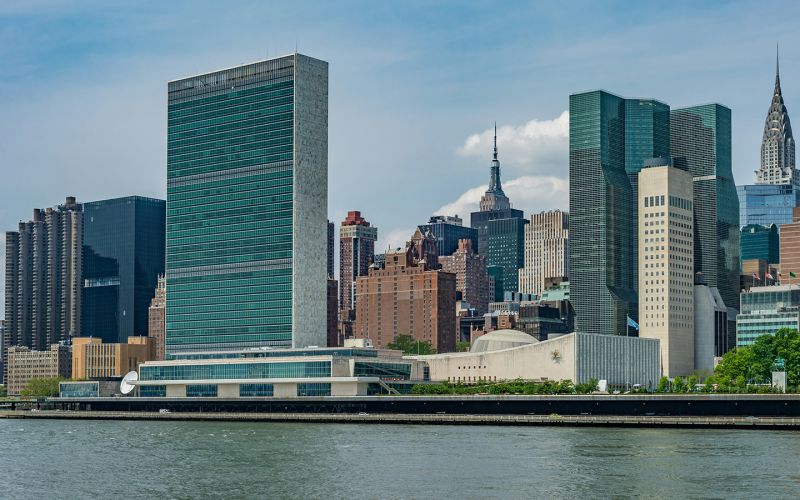 UN