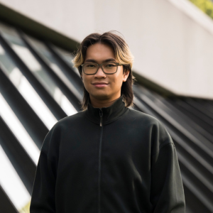 Photo of Calvin Truong.
                                class=