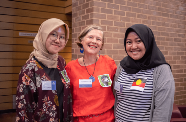 A group of two Welcome to Melbourne students and one alumni volunteer.