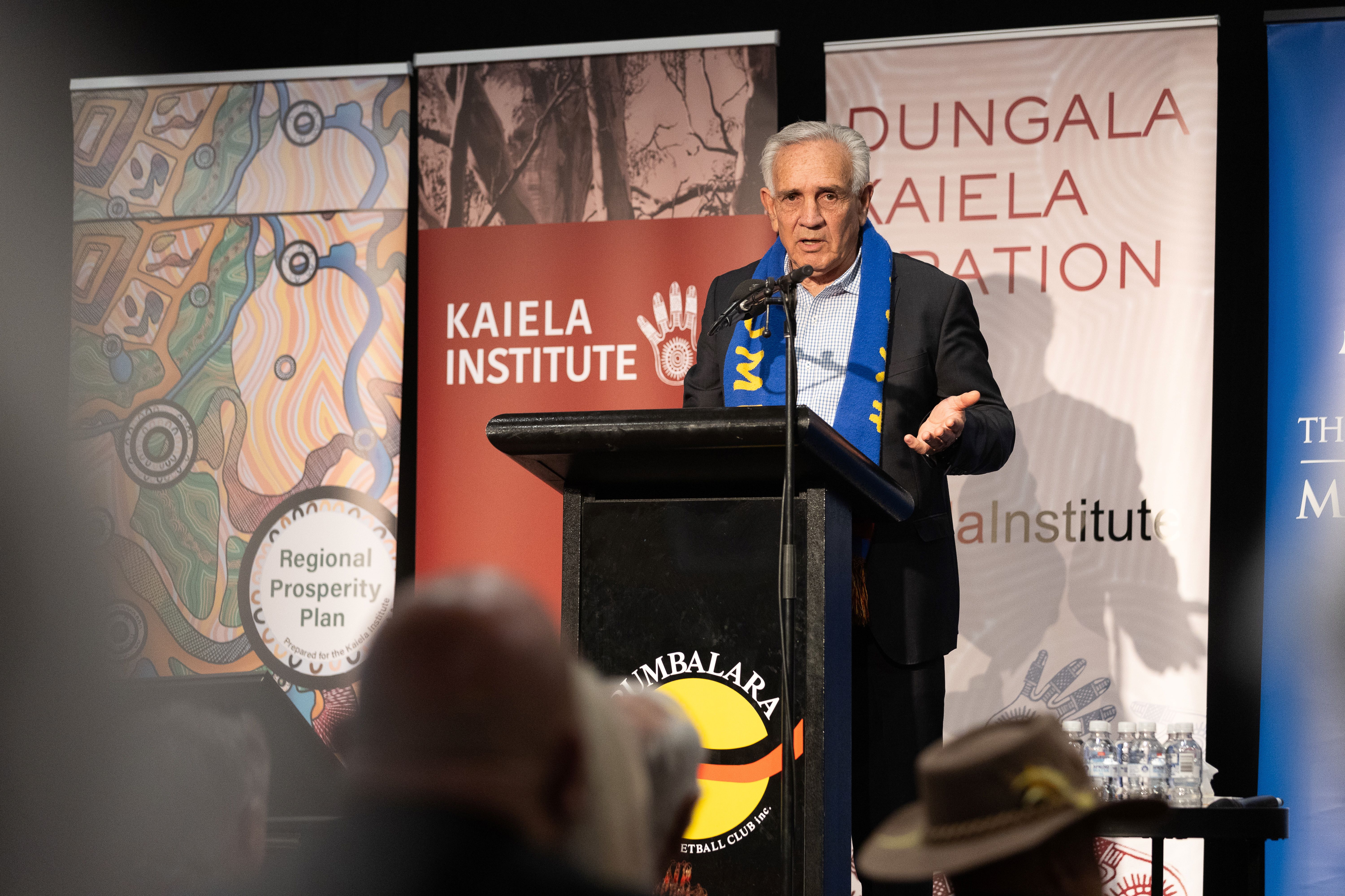  Dr Paul Briggs AO