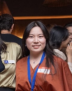 Zoy Zhong