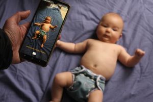 The Baby Moves VIEW app allows parents to film their baby’s movements at home and safely send the recording to assessors for review.