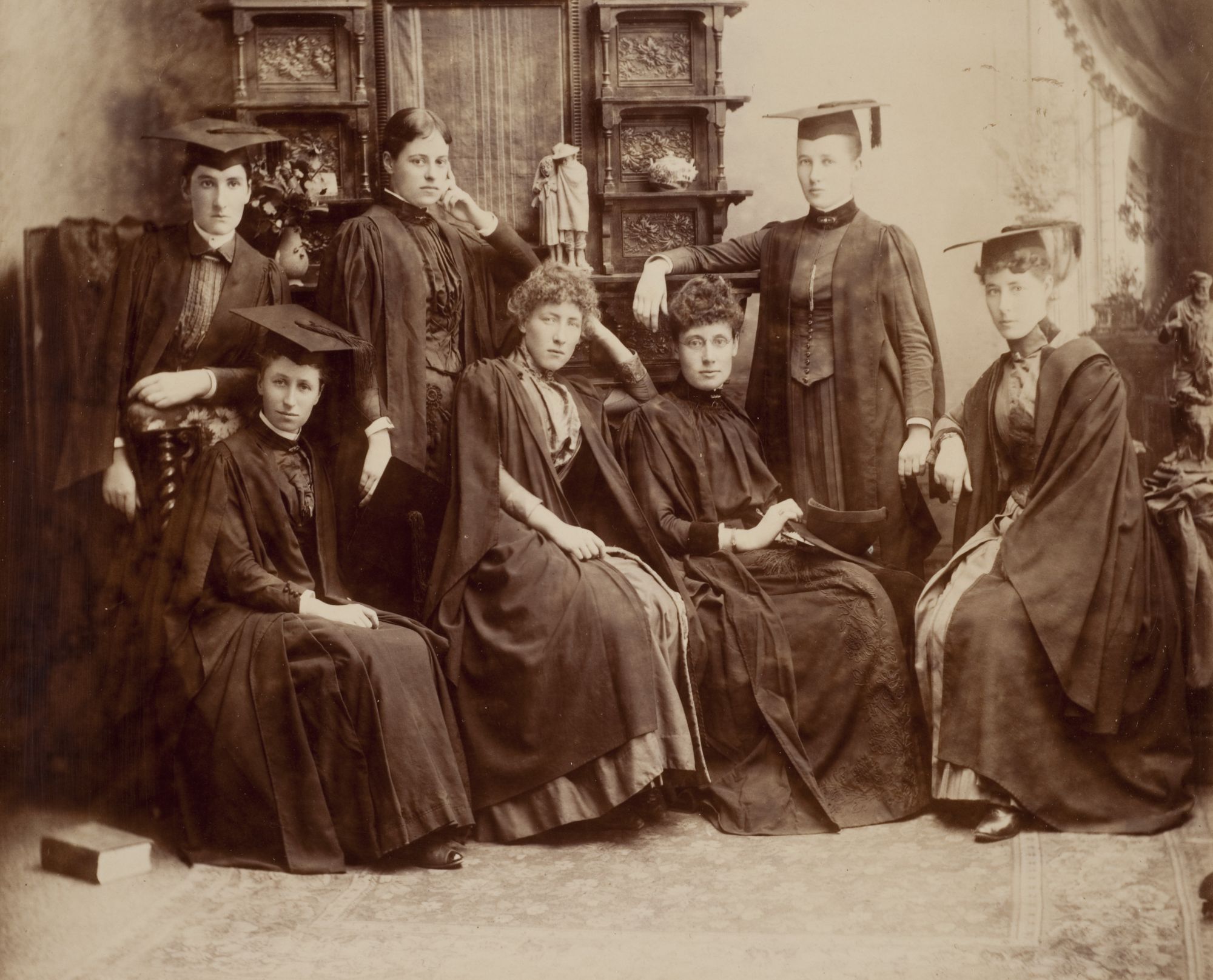 First women students at the University of Melbourne School of Medicine, 1887