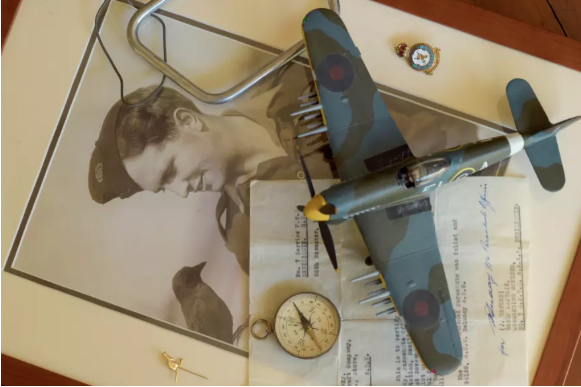 Image of war memorabilia from World War I